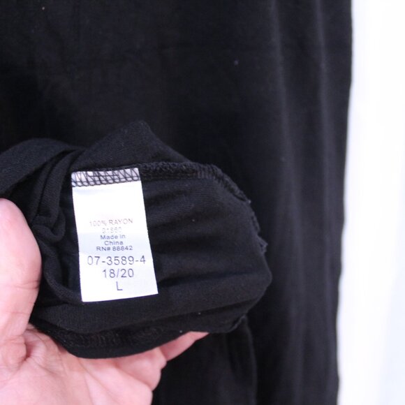 Ellos Black Tee with Silver Text - Picture 9 of 9